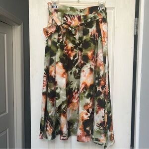 $10 Deals 🤝🔖 Live 4 Truth Pull on elastic flirty front tie knee length skirt